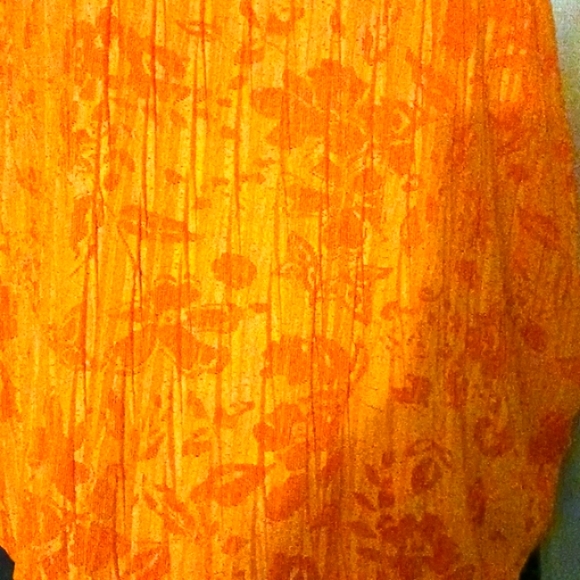 Top - Picture 5 of 10